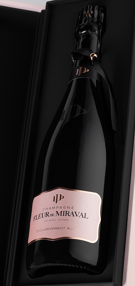 Шампанское Fleur de Miraval Rose Extra Brut в подарочной упаковке, (125252), Франция, Шампань, розовое, экстра брют, 0.75 л, Флёр де Мираваль Розе Экстра Брют, цена 99990 рублей