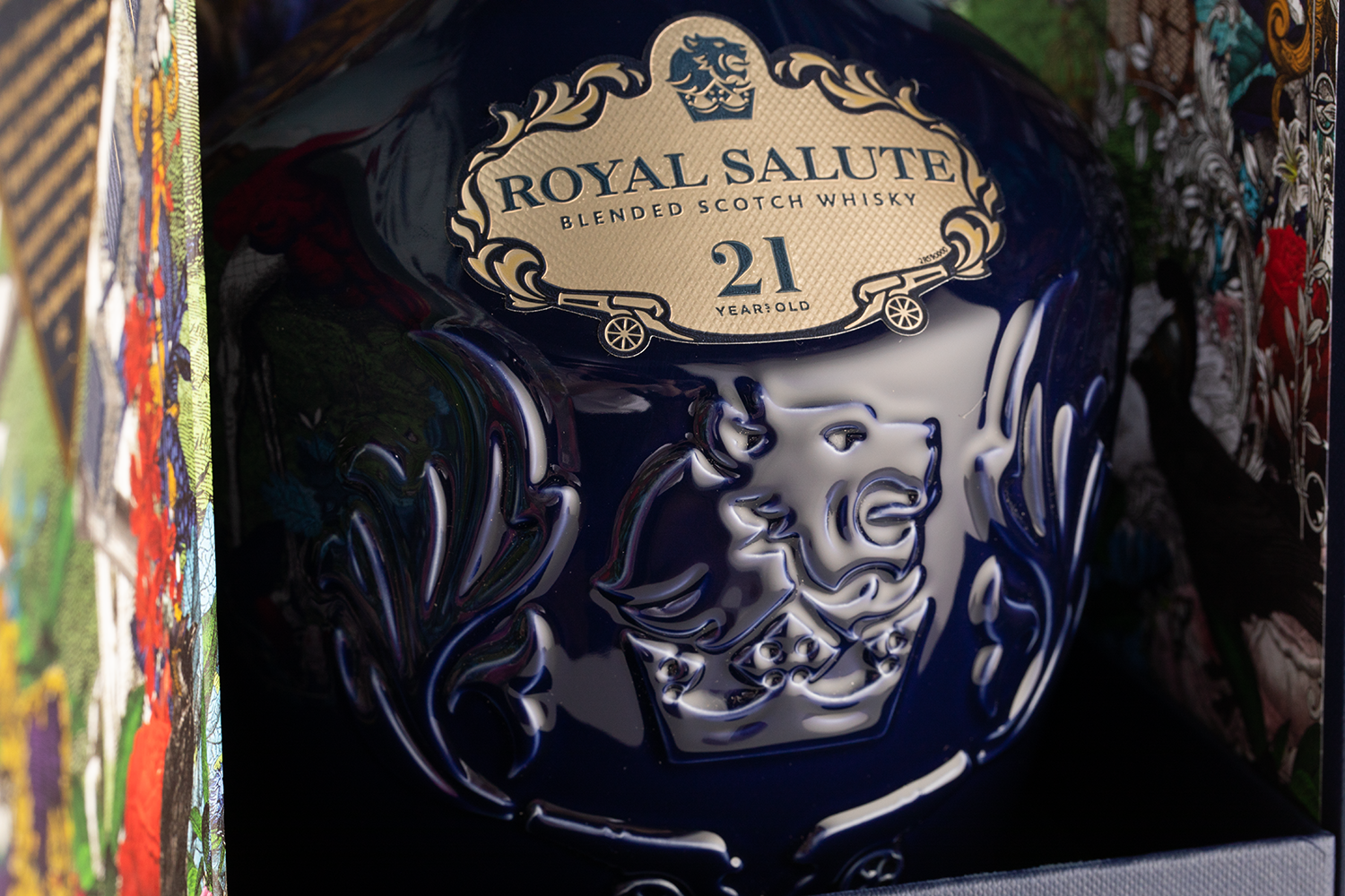 Виски Chivas Royal Salute 21 years old в подарочной упаковке, (146981), Шотландия, 0.7 л, Роял Салют 21 Год, цена 17990 рублей