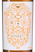 Вино с абрикосовым вкусом Demuerte White