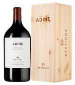 Вино с вкусом черных спелых ягод Punta di Adine