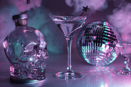 Крепкие напитки 0.7 л Crystal Head Aurora в подарочной упаковке