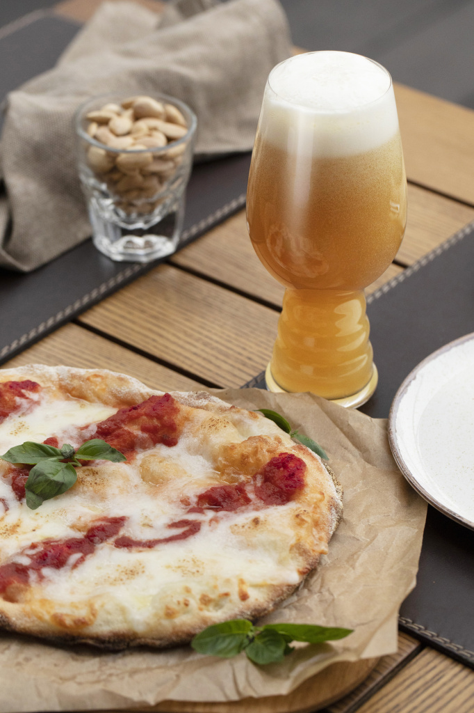 NEDIPA|NEIPA + пицца: классика с моцареллой и базиликом или поинтереснее с морепродуктами