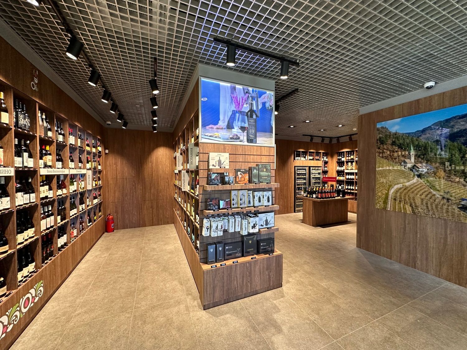 Винотека SimpleWine ЖК Империалъ