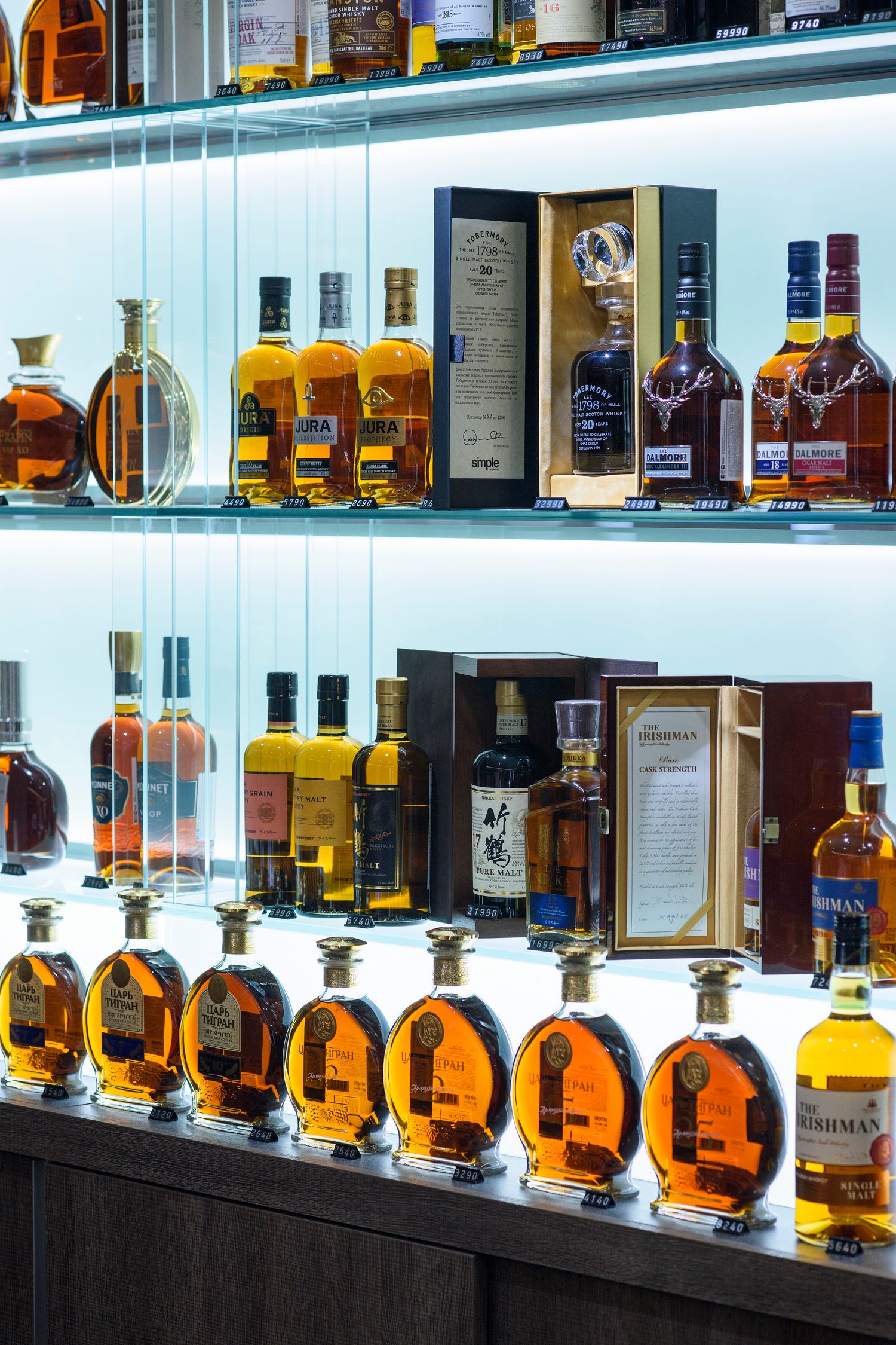 Винотека SimpleWine Башня на Набережной