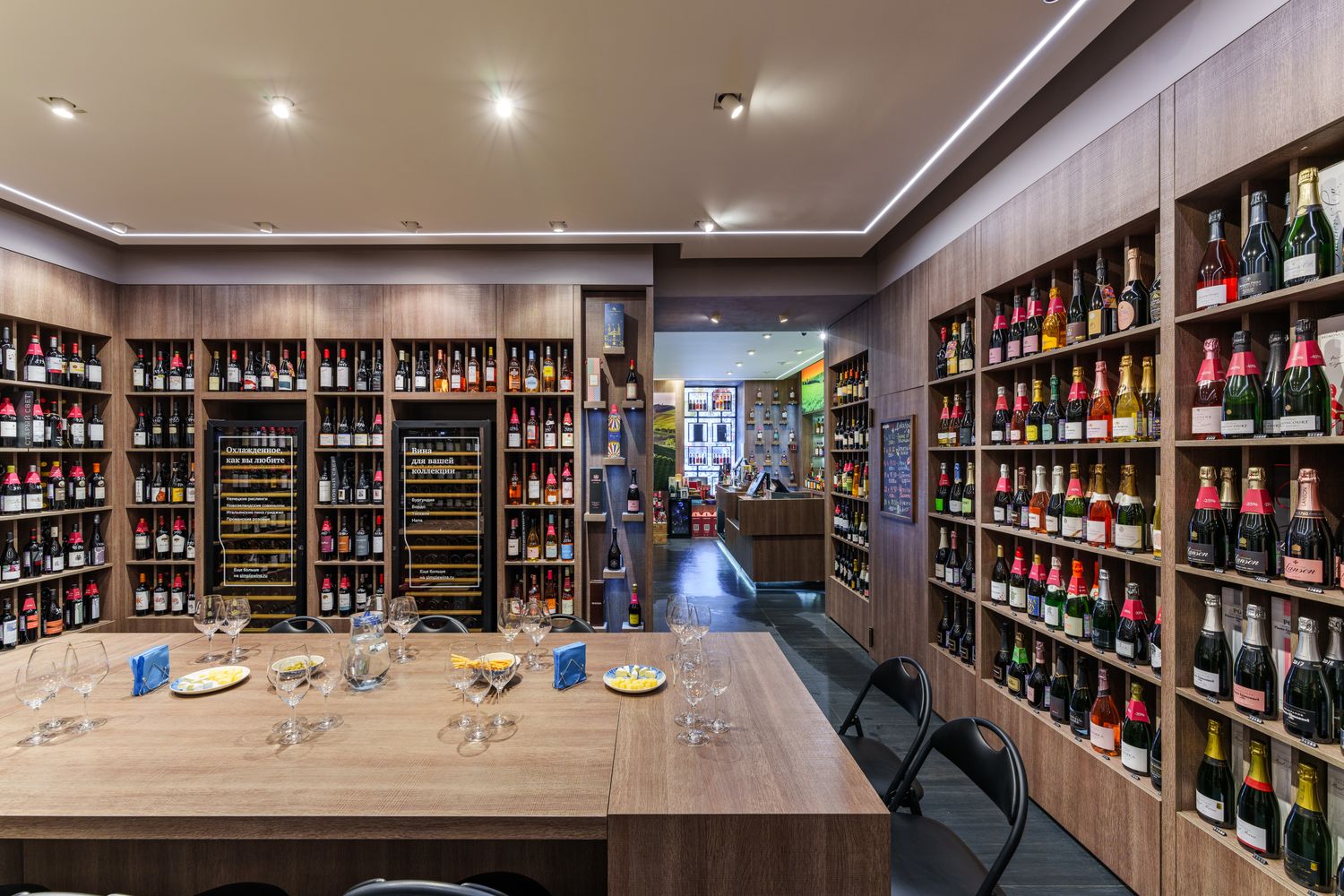 Винотека SimpleWine Смоленский бульвар