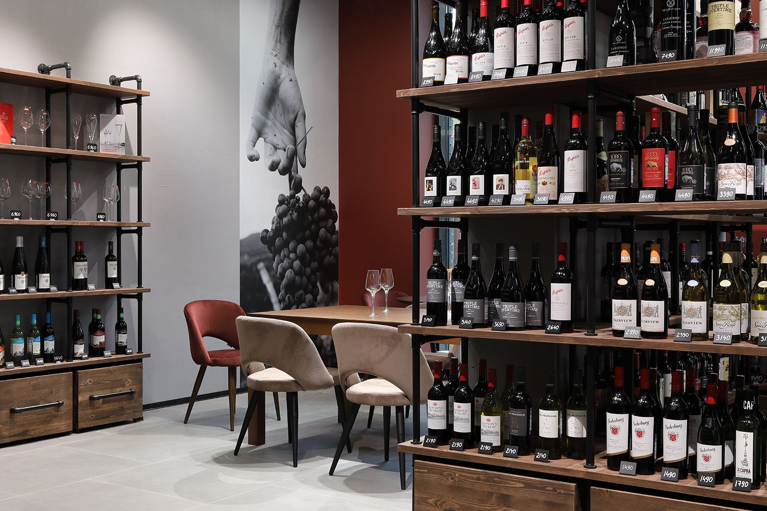 Винотека Wine & Whiskey by Simple Москва Генерала Карбышева