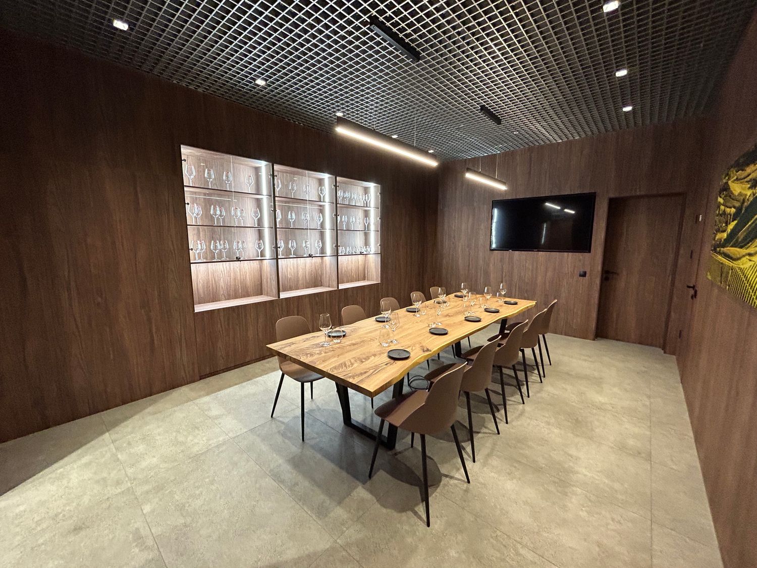 Винотека-Флагман SimpleWine Большая Полянка 30