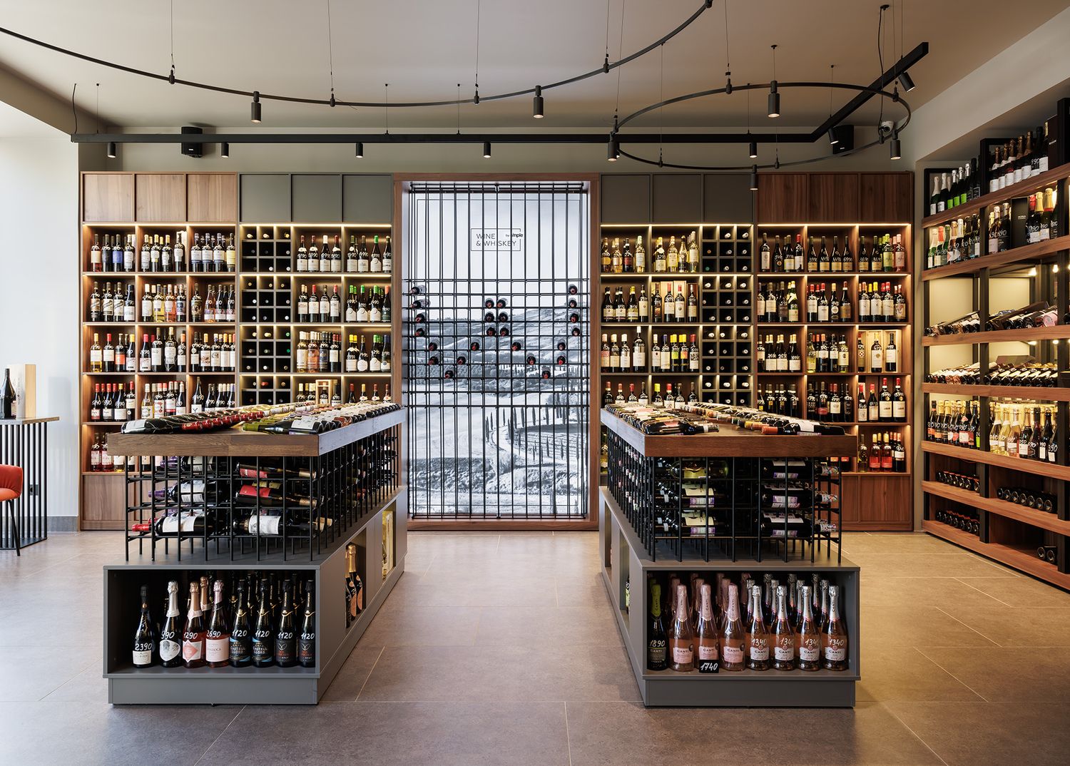 Винотека Wine & Whiskey by Simple (Суворовский), г. Санкт-Петербург ...