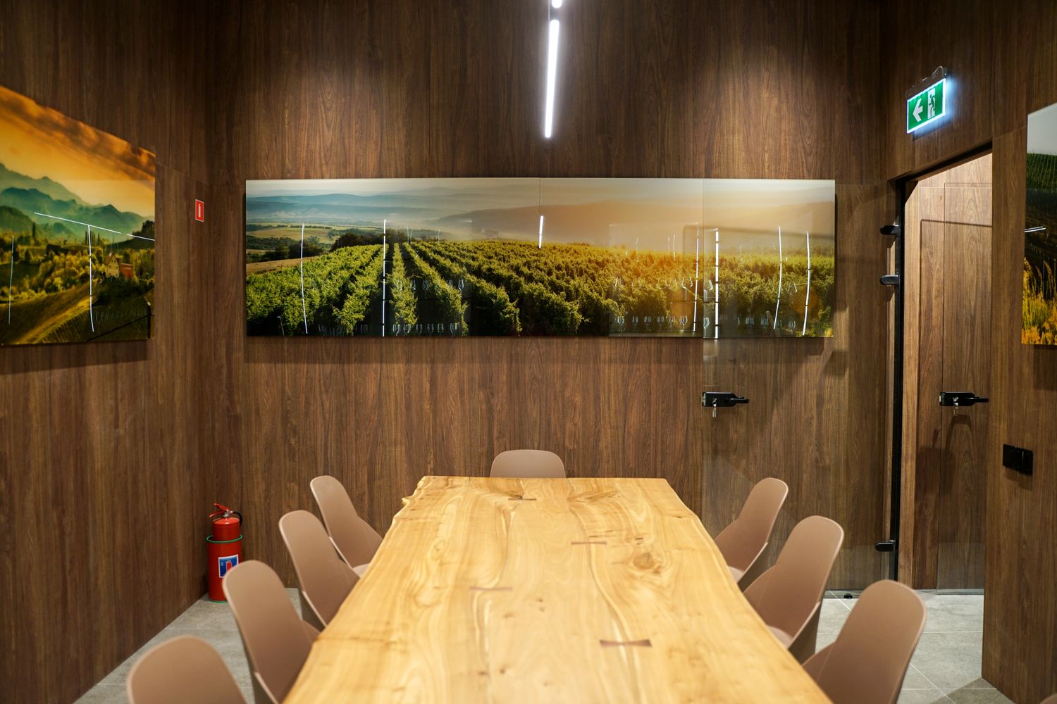 Винотека SimpleWine Мосфильмовская