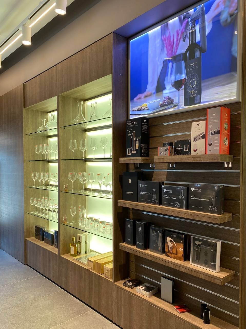 Винотека-Флагман SimpleWine Ленинградка