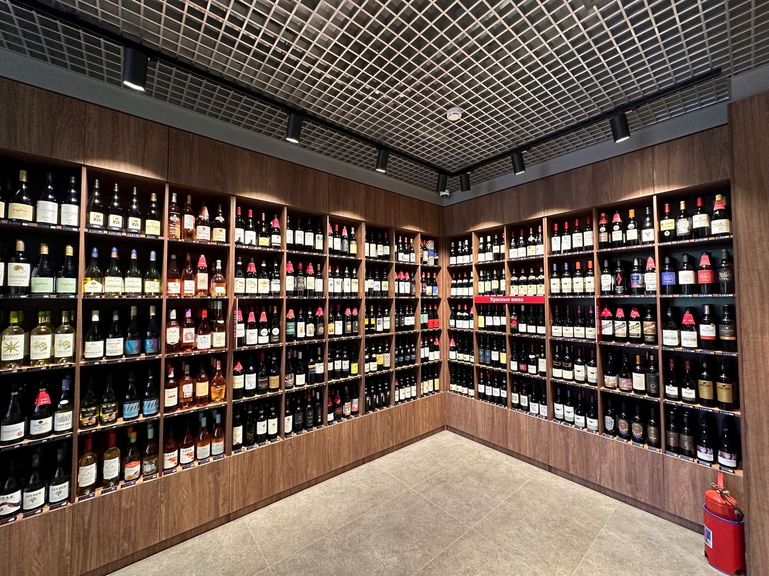 Винотека SimpleWine ЖК Империалъ