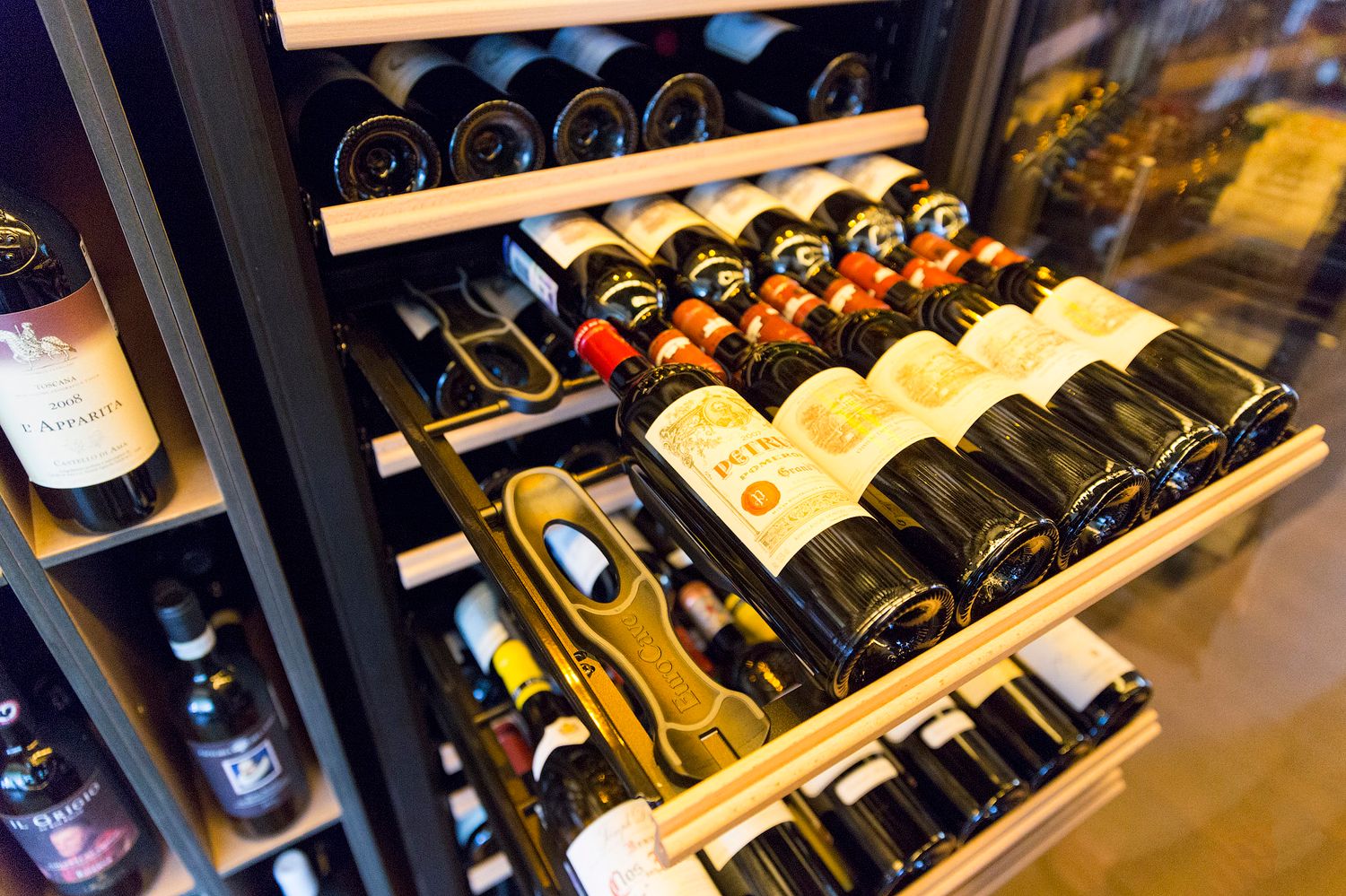 Винотека SimpleWine Сити